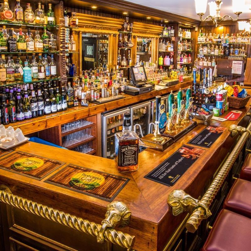 אולדהאם The Old Bell Inn מראה חיצוני תמונה